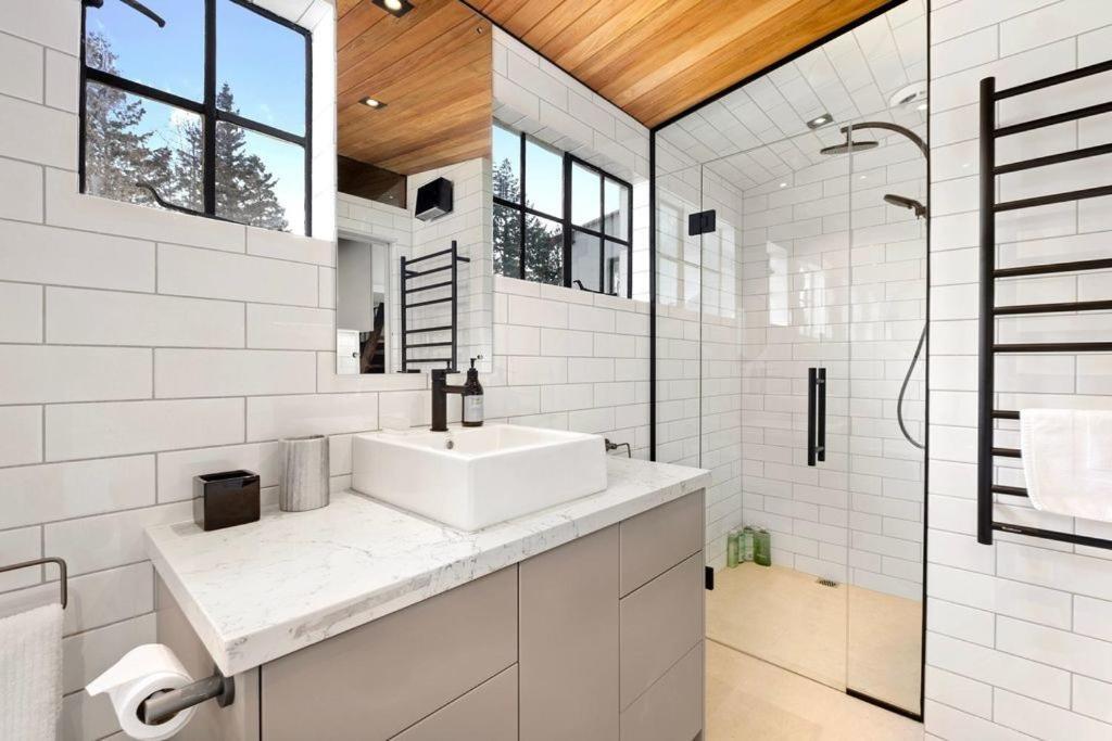 Wanaka Stone Cottage - Wanaka Holiday Home Экстерьер фото
